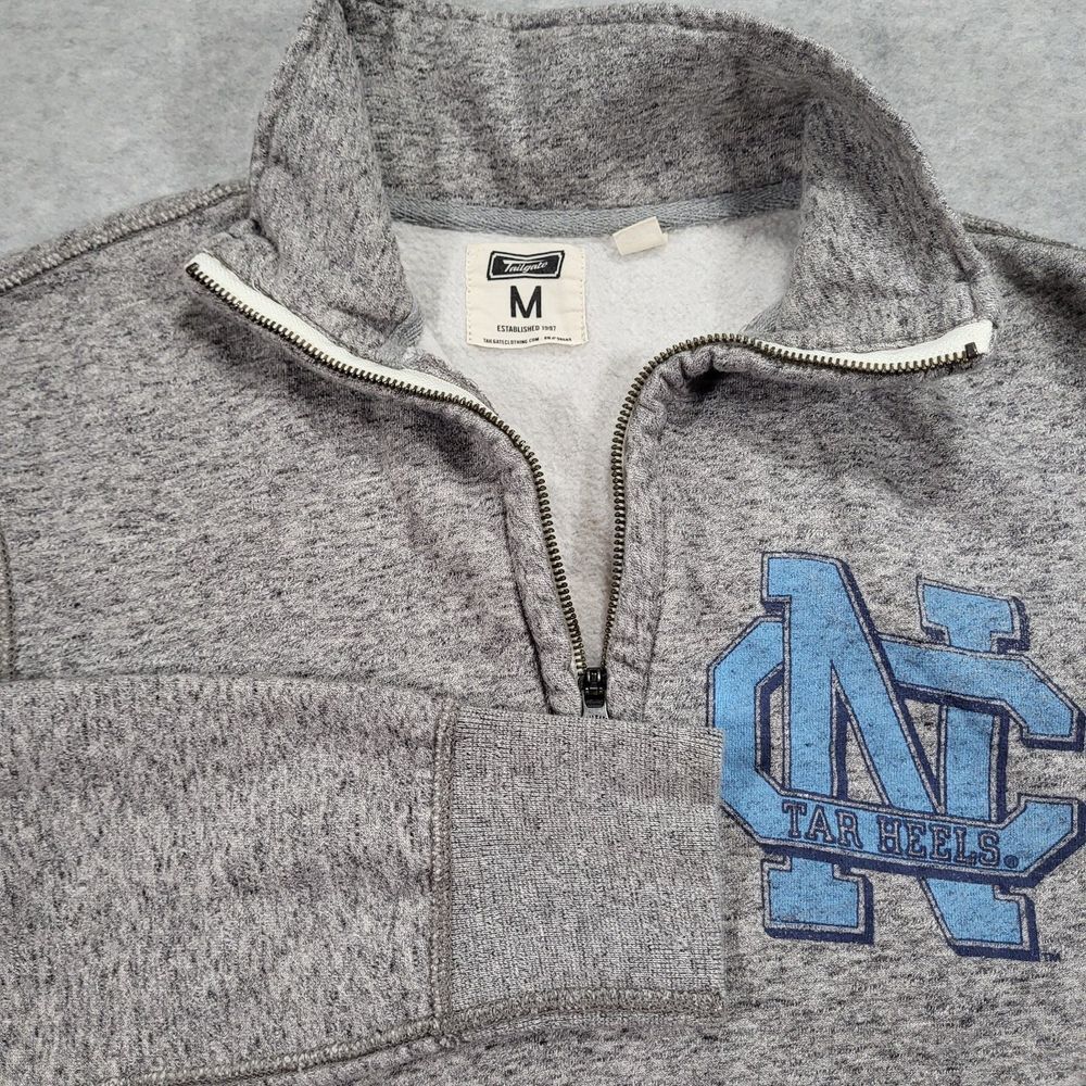 North Carolina Tar Heels Mens Medium Tailgate Gray‎ 1/4 Zip Fleece Pullover